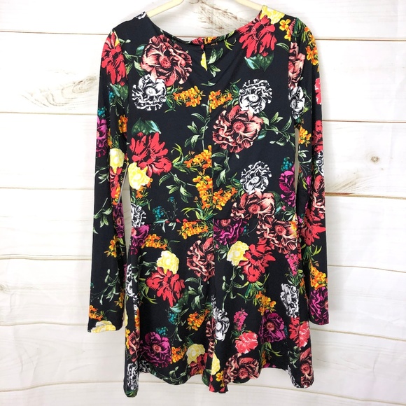 GUESS Women's Long Sleeve Laurena Romper - Picture 6 of 8